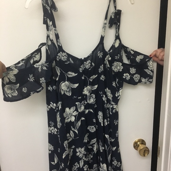 Navy Dress - Picture 3 of 4